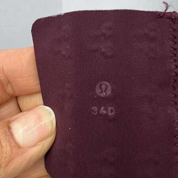 Lululemon Run Times High Support Sports Bra Size 34D Color Burgundy - Picture 6 of 12